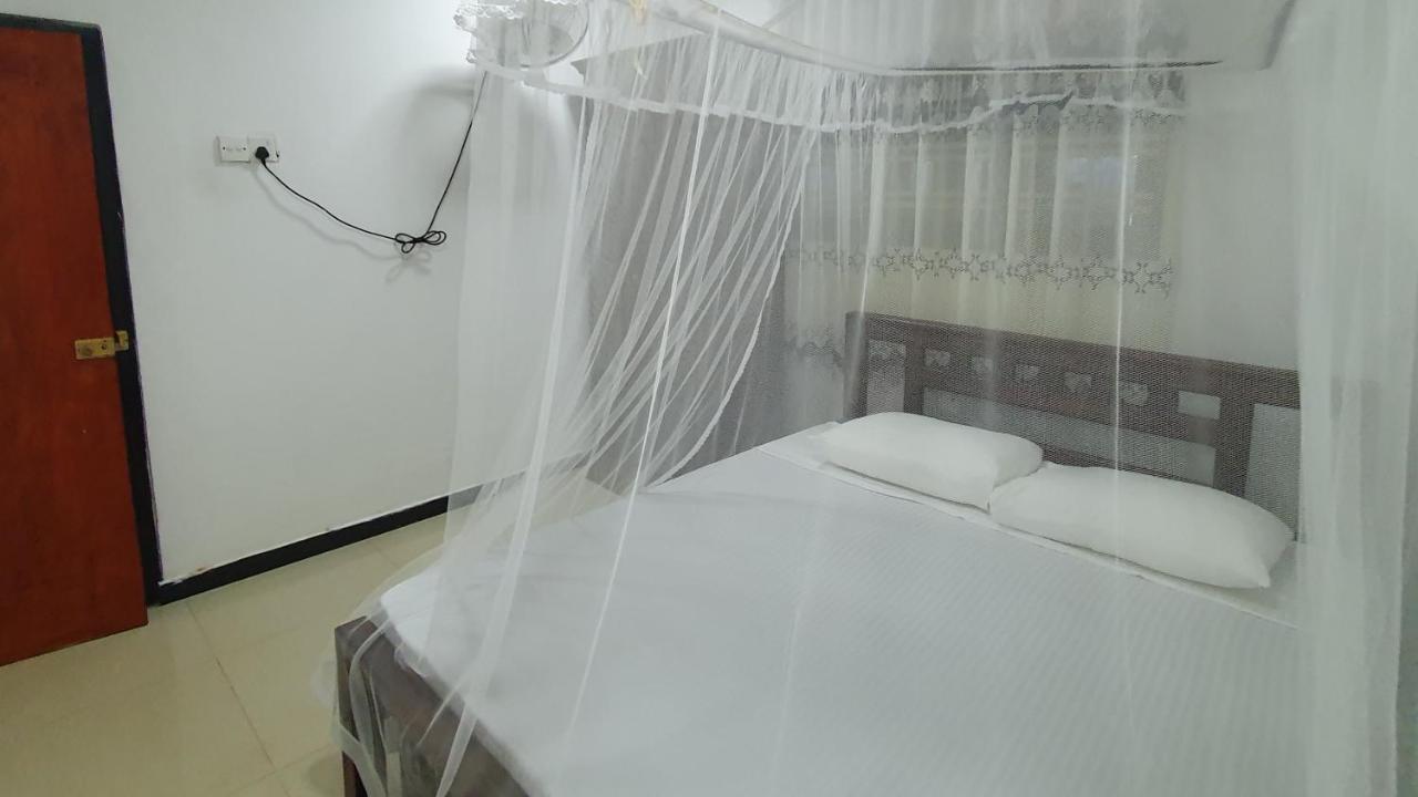 Bandulas Beach House Hikkaduwa Luaran gambar